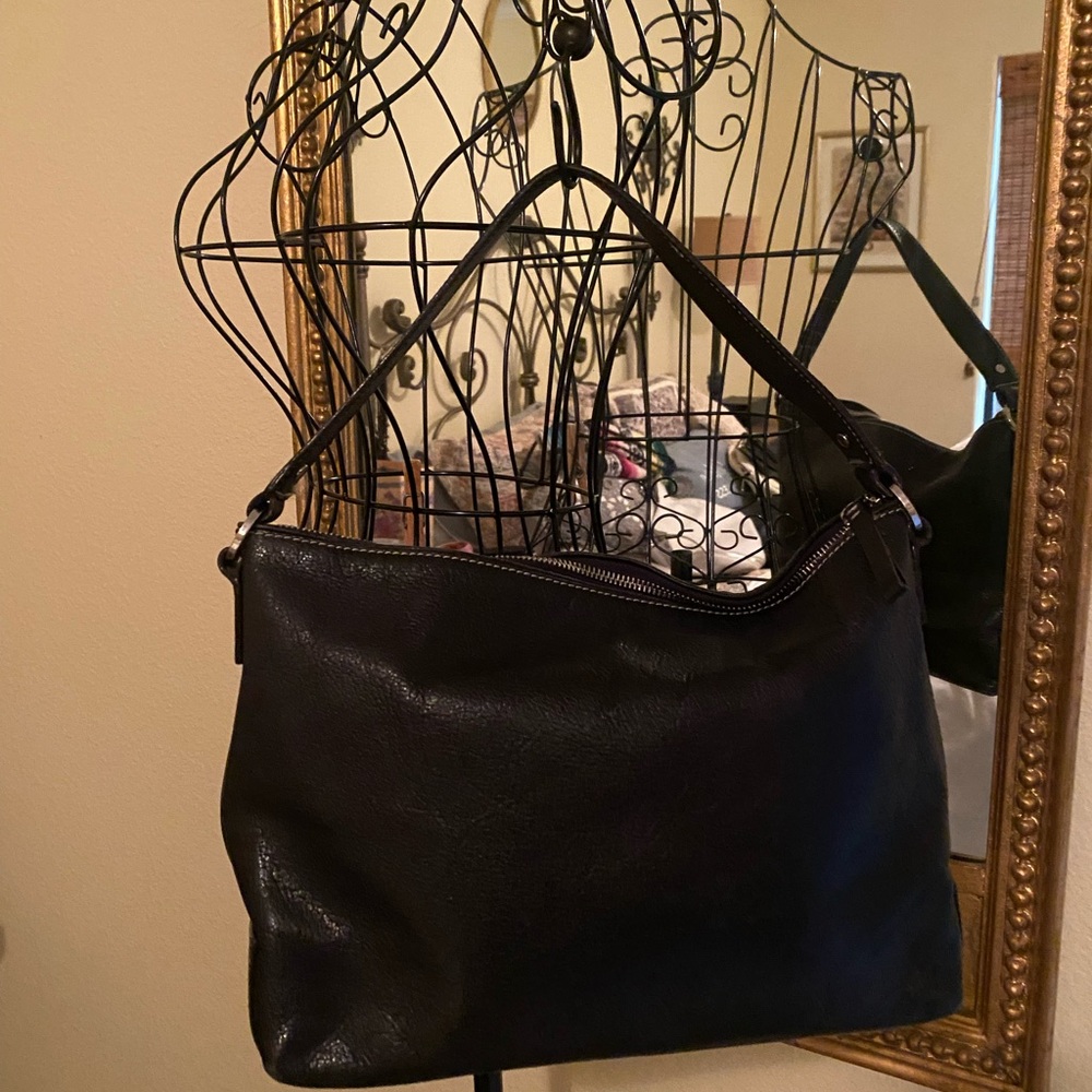 Kate Spade Black Leather Shoulder Bag ♠️